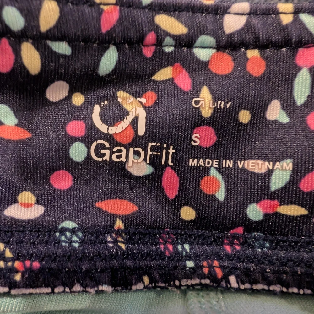 GAP Girl's Small Navy Patterned Skort